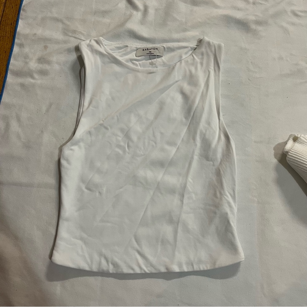 Babaton contour muscle tank
